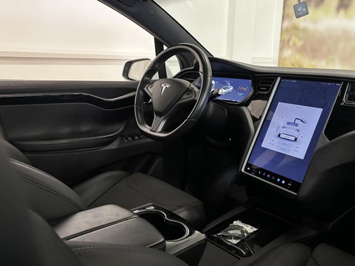 Tesla Model X - Afbeelding 28 van 30
