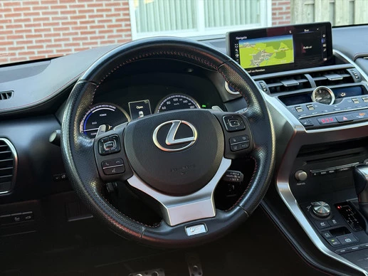 Lexus NX - Afbeelding 13 van 30