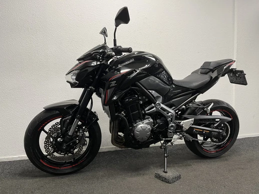 Kawasaki Z900 - Afbeelding 15 van 23