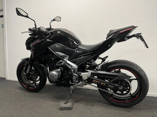 Kawasaki Z900 - Afbeelding 16 van 23