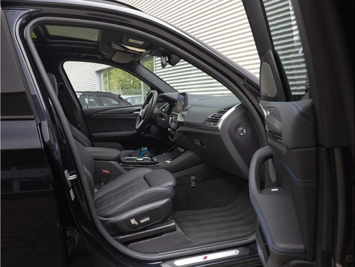 BMW iX3 - Afbeelding 22 van 30