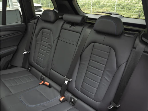 BMW iX3 - Afbeelding 24 van 30