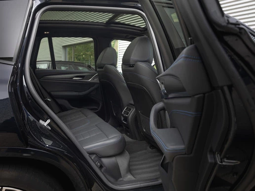 BMW iX3 - Afbeelding 25 van 30