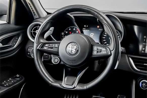 Alfa Romeo Giulia - Afbeelding 18 van 30