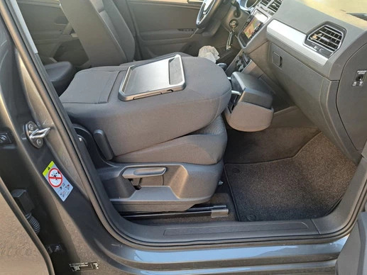 Volkswagen Tiguan - Afbeelding 17 van 30