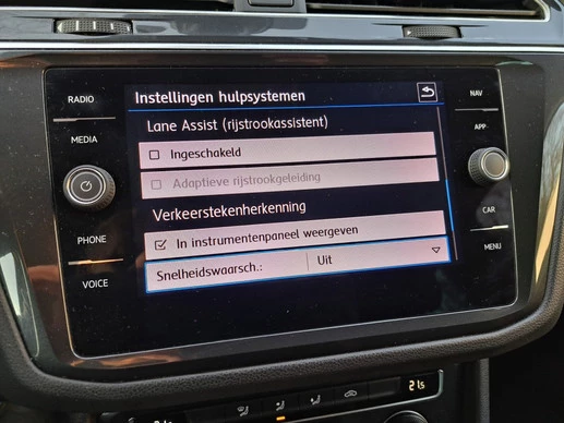 Volkswagen Tiguan - Afbeelding 19 van 30