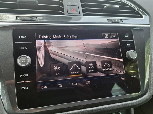 Volkswagen Tiguan - Afbeelding 26 van 30