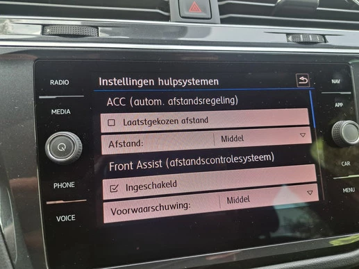Volkswagen Tiguan - Afbeelding 29 van 30