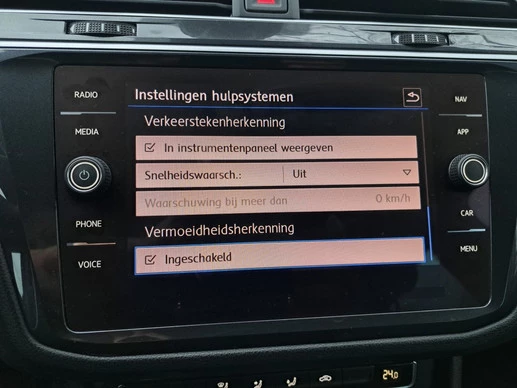 Volkswagen Tiguan - Afbeelding 17 van 30