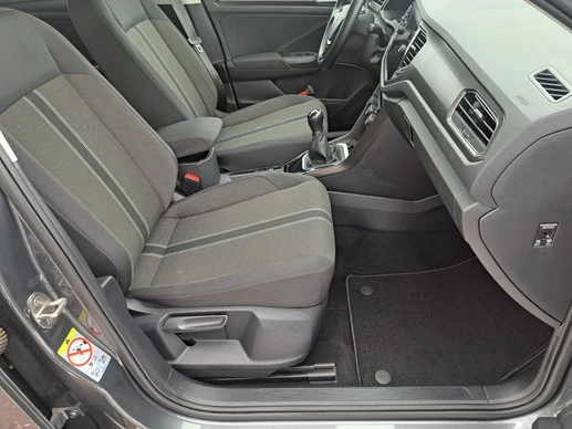 Volkswagen T-Roc - Afbeelding 10 van 26