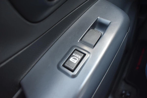 Suzuki Alto - Afbeelding 19 van 23