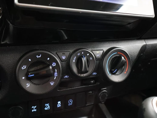 Toyota Hilux - Afbeelding 17 van 29
