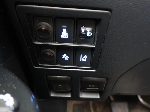 Toyota Hilux - Afbeelding 25 van 29