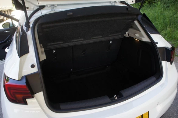 Opel Astra - Afbeelding 19 van 30