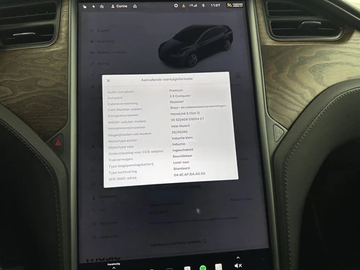 Tesla Model X - Afbeelding 21 van 30