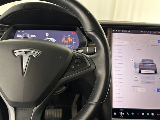 Tesla Model X - Afbeelding 23 van 30