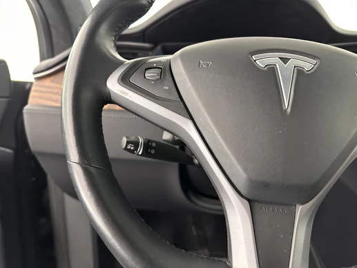 Tesla Model X - Afbeelding 25 van 30
