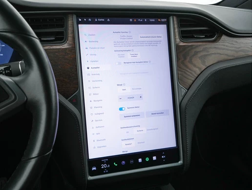 Tesla Model X - Afbeelding 15 van 30