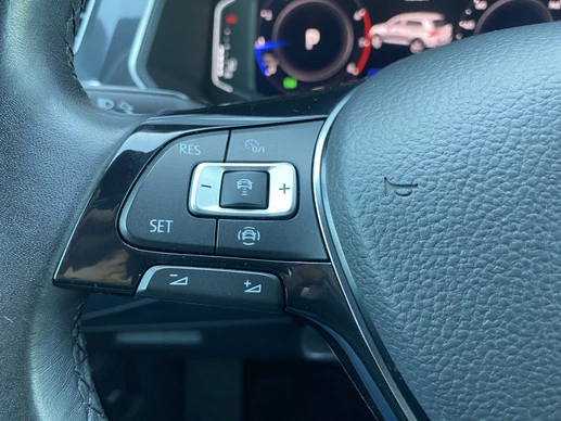 Volkswagen Tiguan - Afbeelding 23 van 30