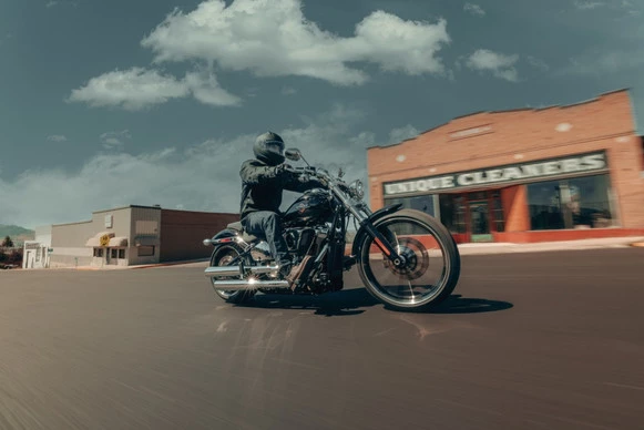 Harley-Davidson Breakout - Afbeelding 16 van 20