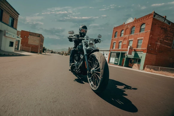 Harley-Davidson Breakout - Afbeelding 18 van 20
