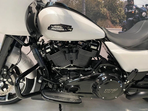 Harley-Davidson Road Glide - Afbeelding 5 van 14