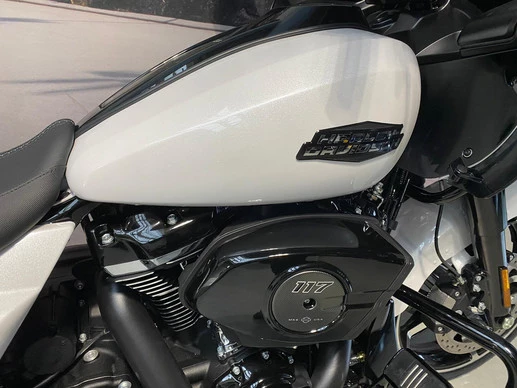 Harley-Davidson Road Glide - Afbeelding 8 van 14