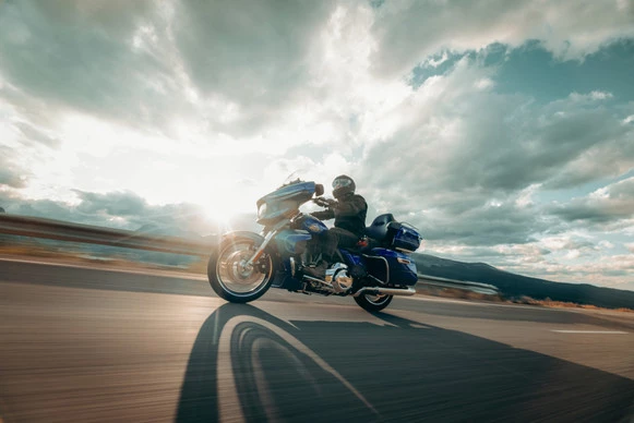 Harley-Davidson Street Glide - Afbeelding 25 van 27