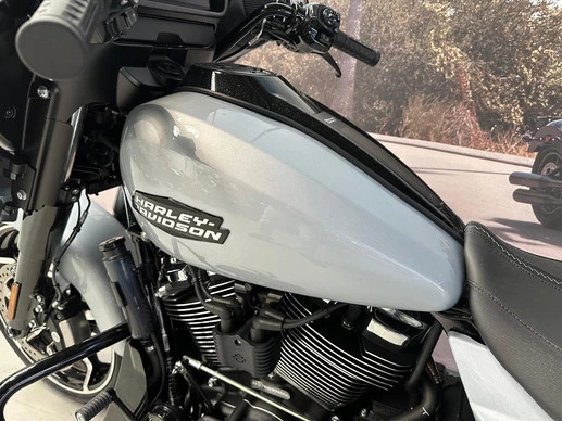 Harley-Davidson Street Glide - Afbeelding 6 van 12