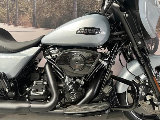 Harley-Davidson Street Glide - Afbeelding 7 van 12