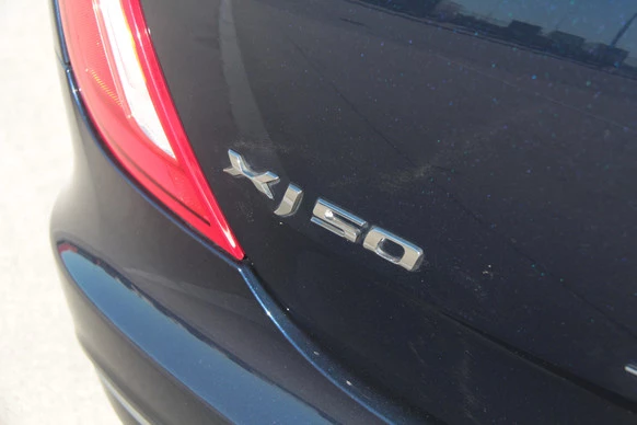 Jaguar XJ - Afbeelding 17 van 30