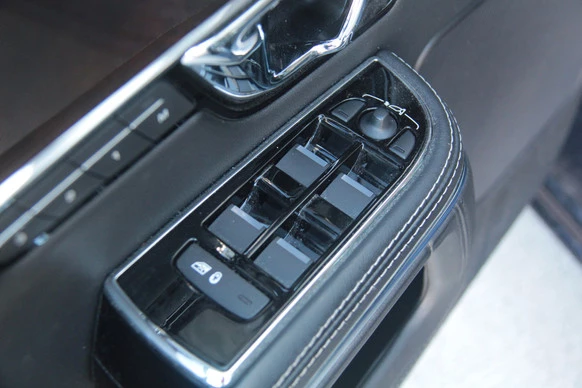 Jaguar XJ - Afbeelding 21 van 30