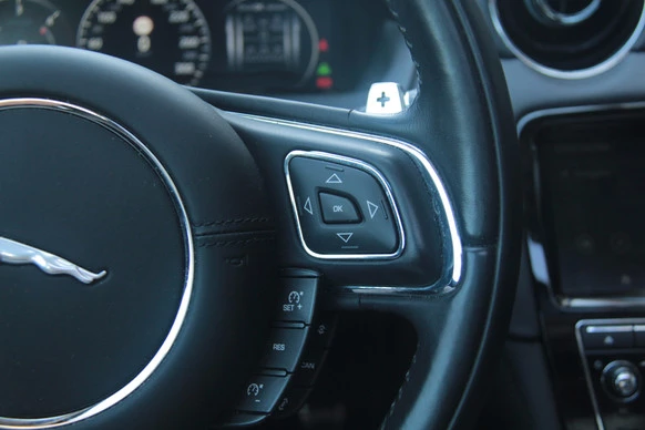 Jaguar XJ - Afbeelding 26 van 30