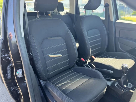 Dacia Duster - Afbeelding 8 van 25