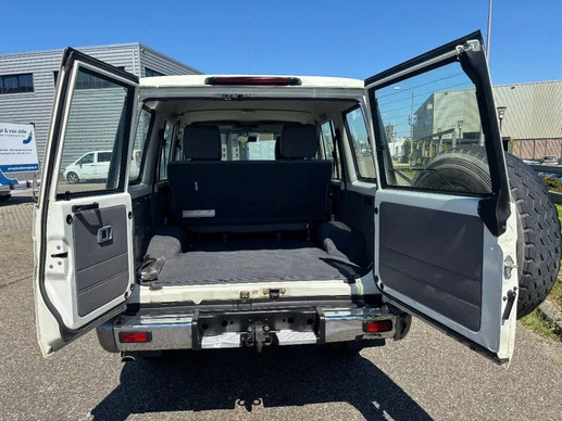 Toyota Land Cruiser - Afbeelding 6 van 19