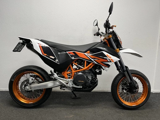 KTM 690 - Afbeelding 1 van 17