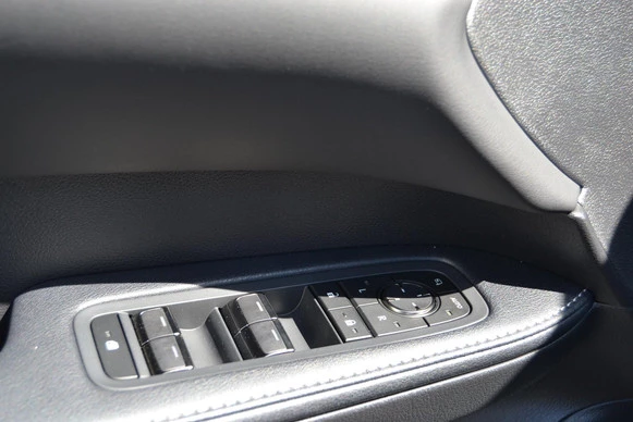 Lexus RX - Afbeelding 16 van 30