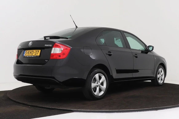 Škoda Rapid - Afbeelding 2 van 30
