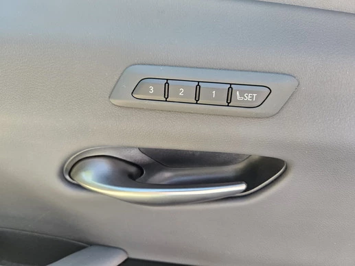 Lexus UX - Afbeelding 13 van 25