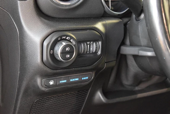 Jeep Wrangler - Afbeelding 13 van 30