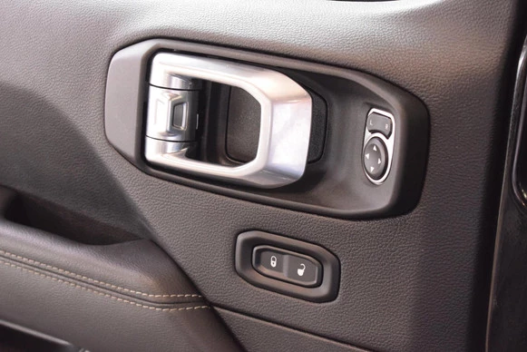 Jeep Wrangler - Afbeelding 14 van 30