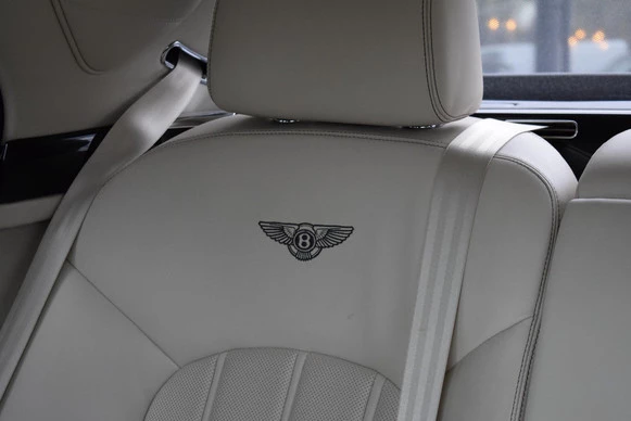 Bentley Mulsanne - Afbeelding 27 van 30