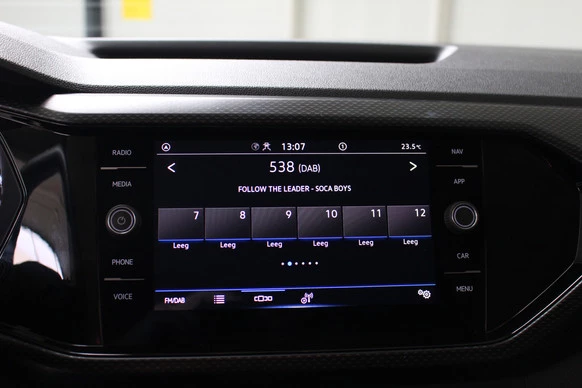Volkswagen T-Cross - Afbeelding 16 van 19