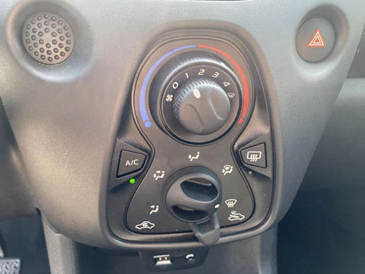 Toyota Aygo - Afbeelding 23 van 30
