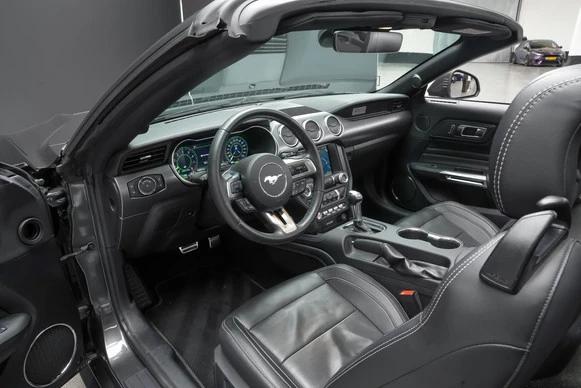 Ford Mustang - Afbeelding 7 van 30