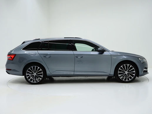 Škoda Superb - Afbeelding 10 van 30