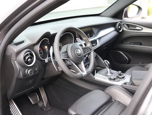 Alfa Romeo Stelvio - Afbeelding 10 van 30