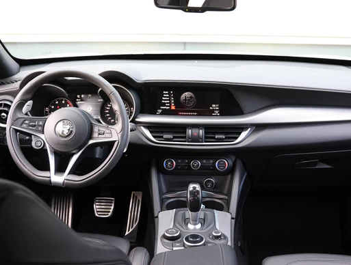 Alfa Romeo Stelvio - Afbeelding 13 van 30