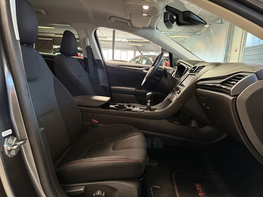 Ford Mondeo - Afbeelding 22 van 30