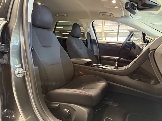 Ford Mondeo - Afbeelding 24 van 30